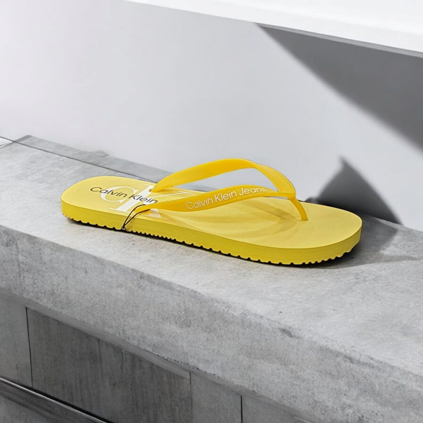 CHINELO CALVIN KLEIN