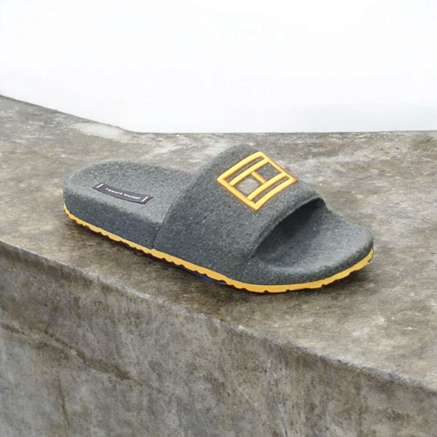 CHINELO TOMMY HILFIGER