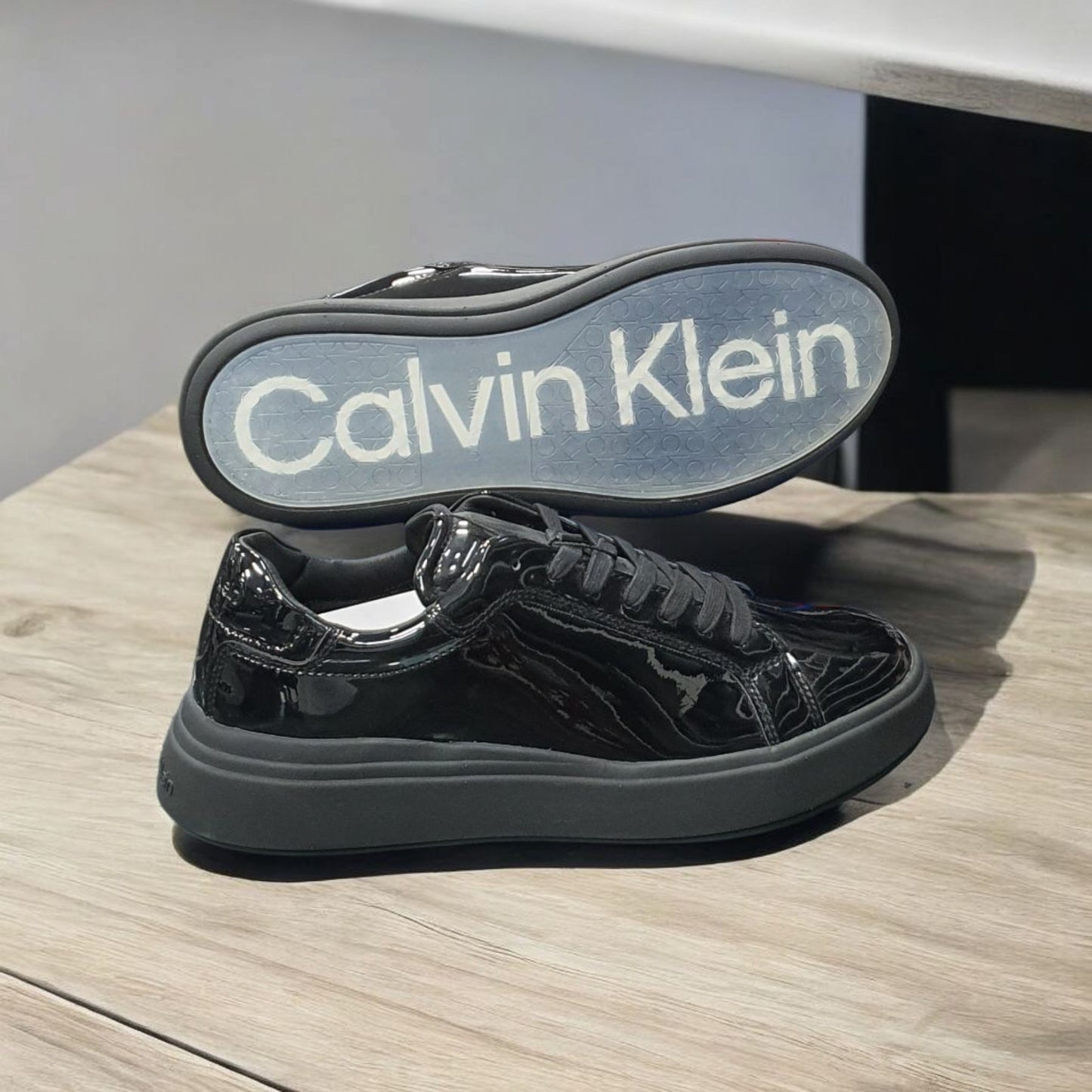 TÉNIS CALVIN KLEIN