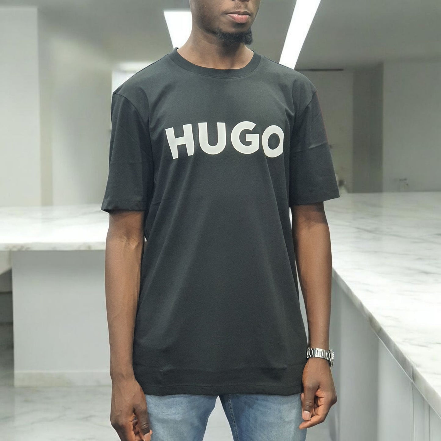 T-SHIRT HUGO