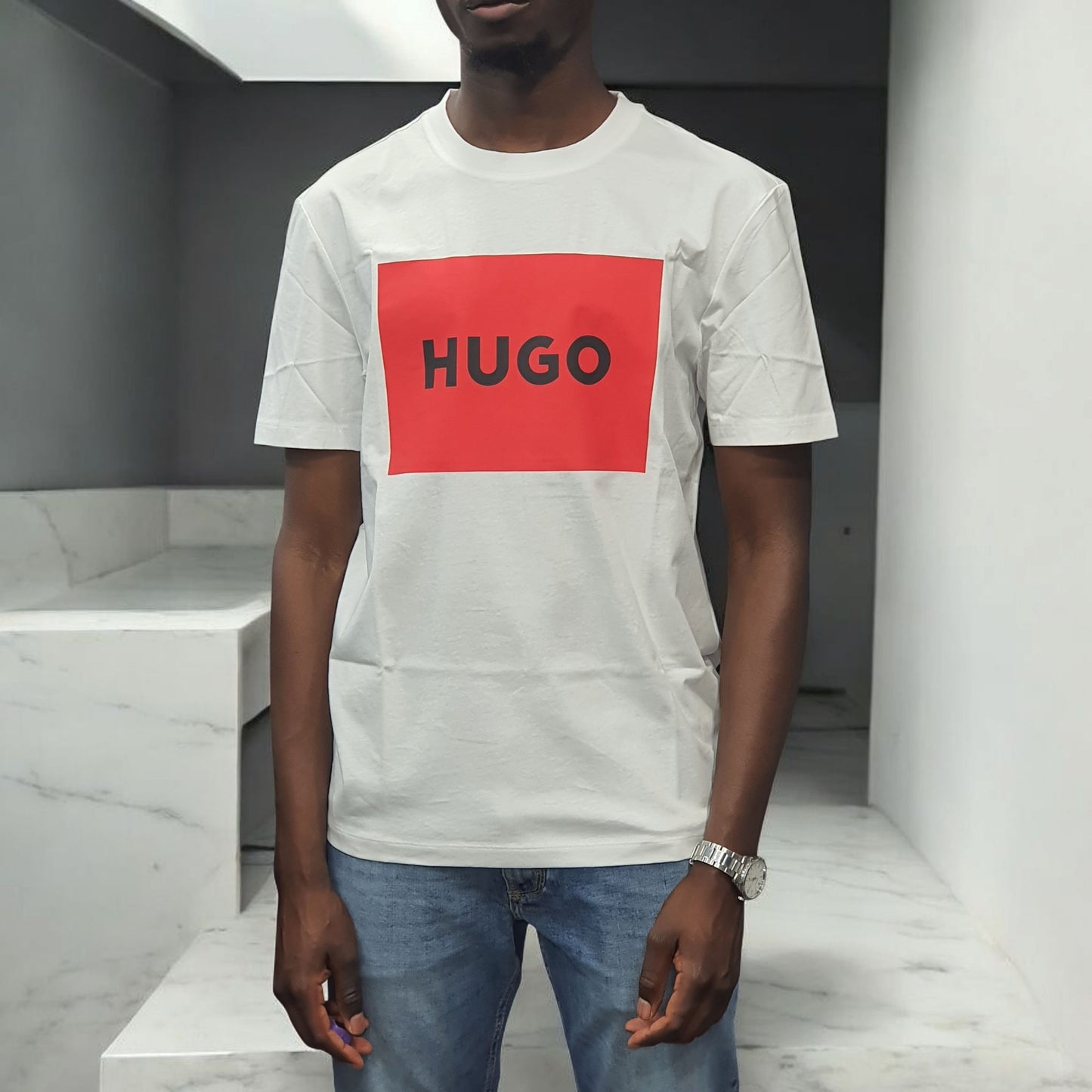 T-SHIRT HUGO