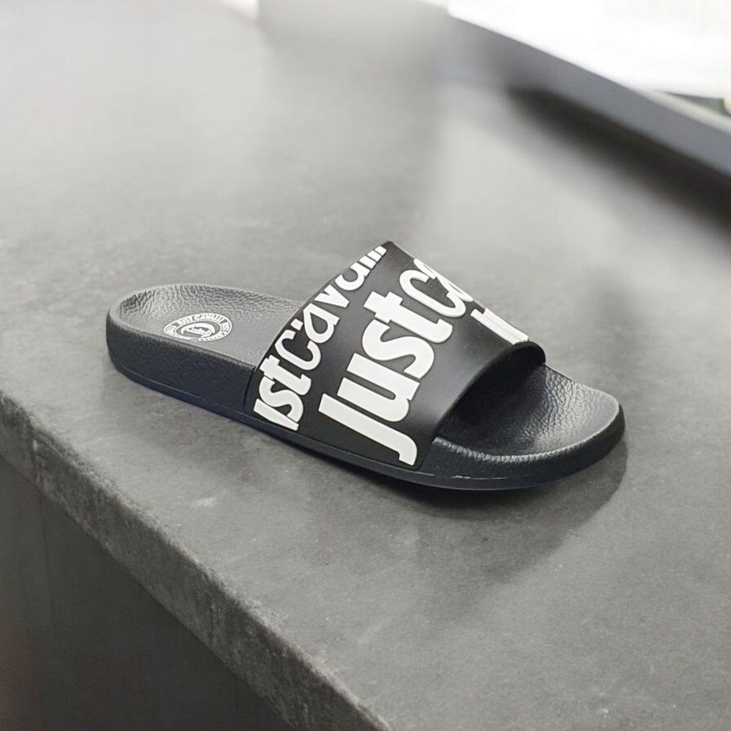CHINELO JUST CAVALLI