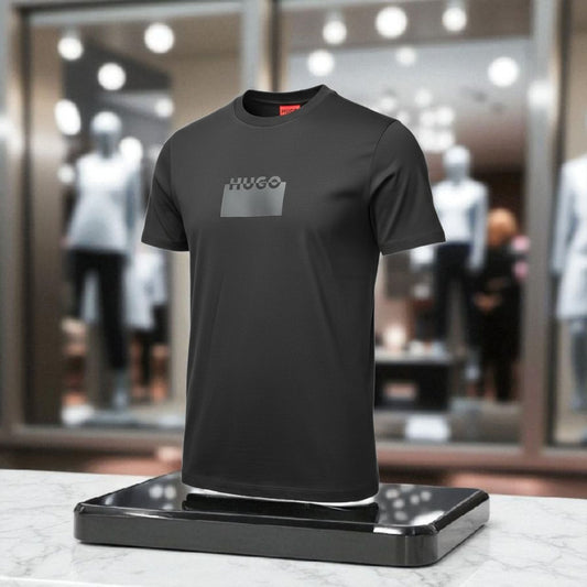 T-SHIRT HUGO