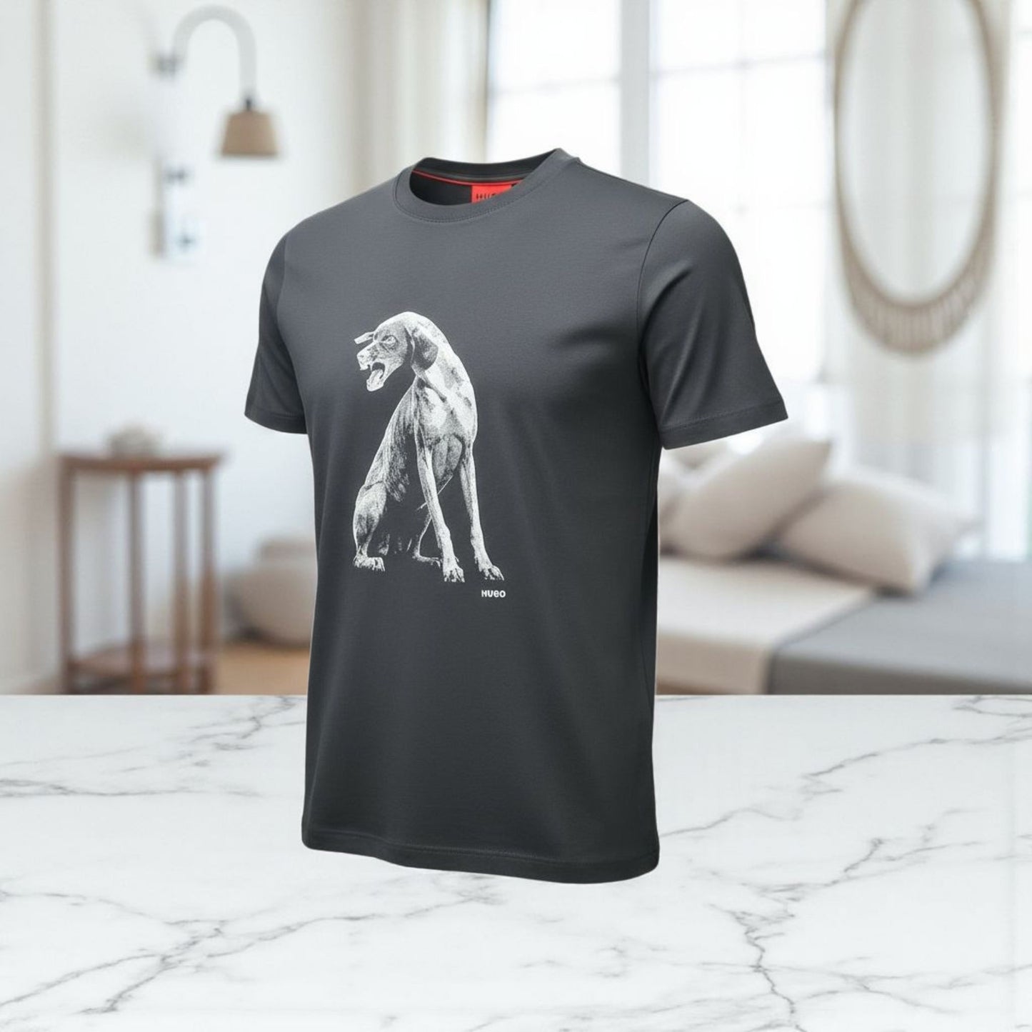 T-SHIRT HUGO
