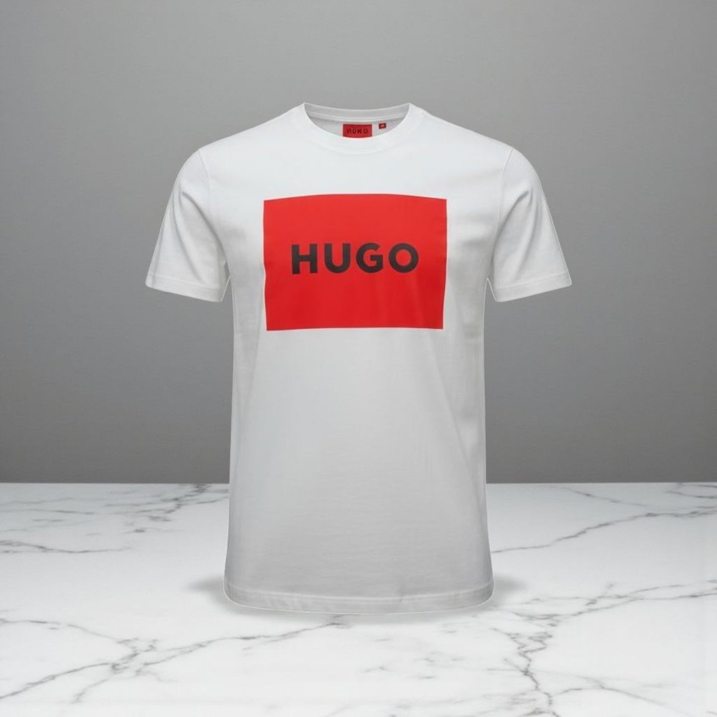 T-SHIRT HUGO